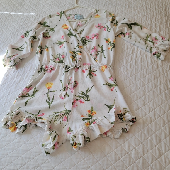 Pijama white sleep/casual feminine romper. Sz S Rayon blend - Picture 5 of 8